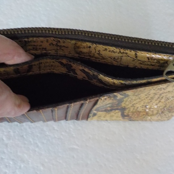 LIKE NEW Map Bag & Wallet FINAL PRICE!! - Picture 13 of 16